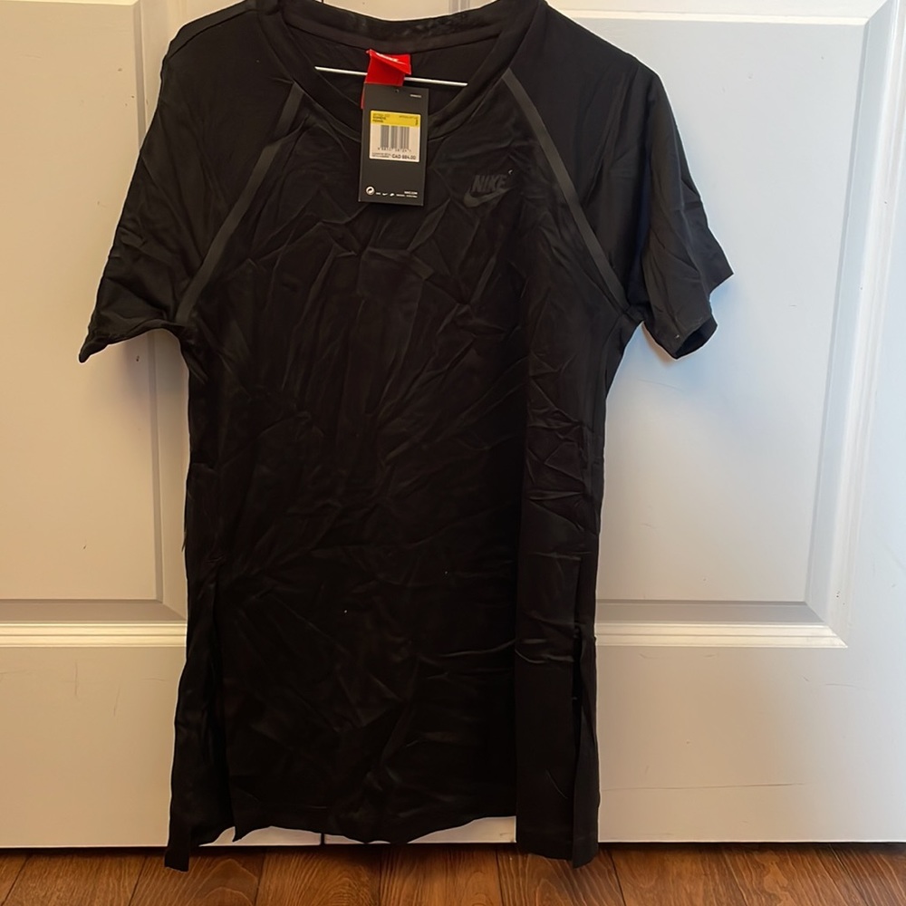 Nike soccer shirt women's small